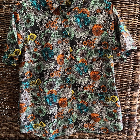 Wildfang Tops - Wildfand Essential Button Up